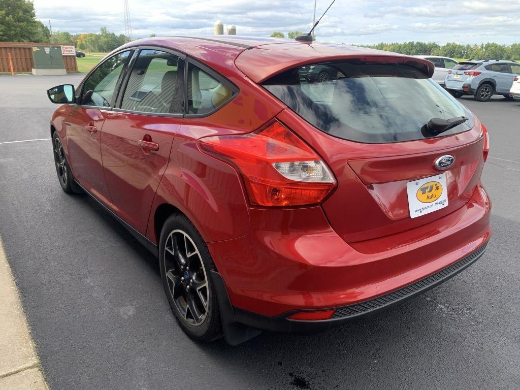 Ford Focus SE 2012