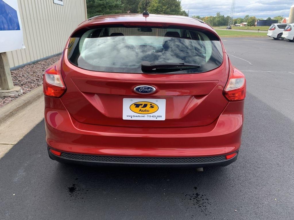 Ford Focus SE 2012