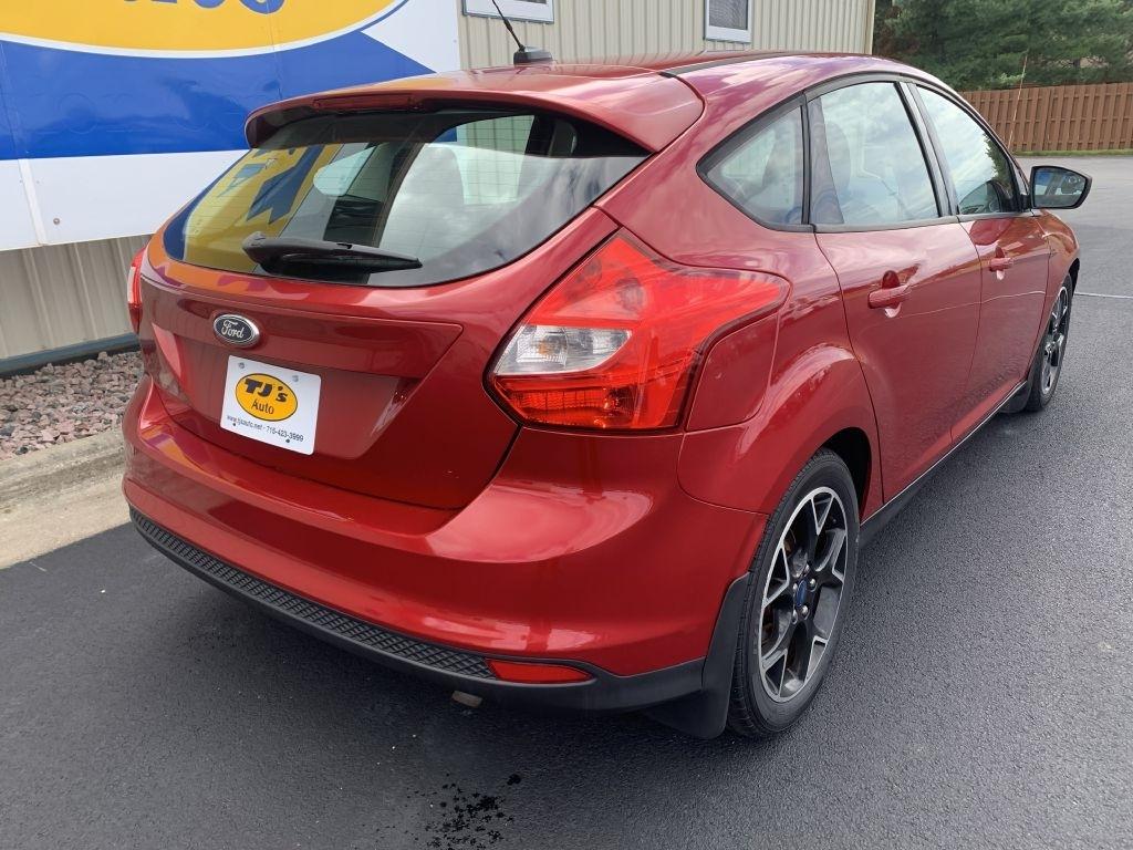 Ford Focus SE 2012