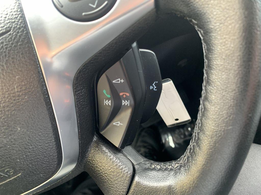 Ford Focus SE 2012