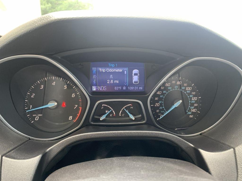 Ford Focus SE 2012