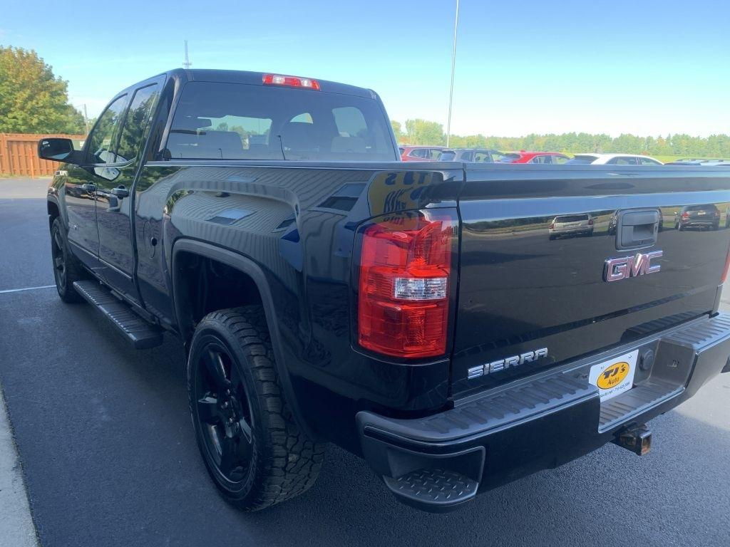 GMC Sierra 1500 Base Double Cab 4WD 2017