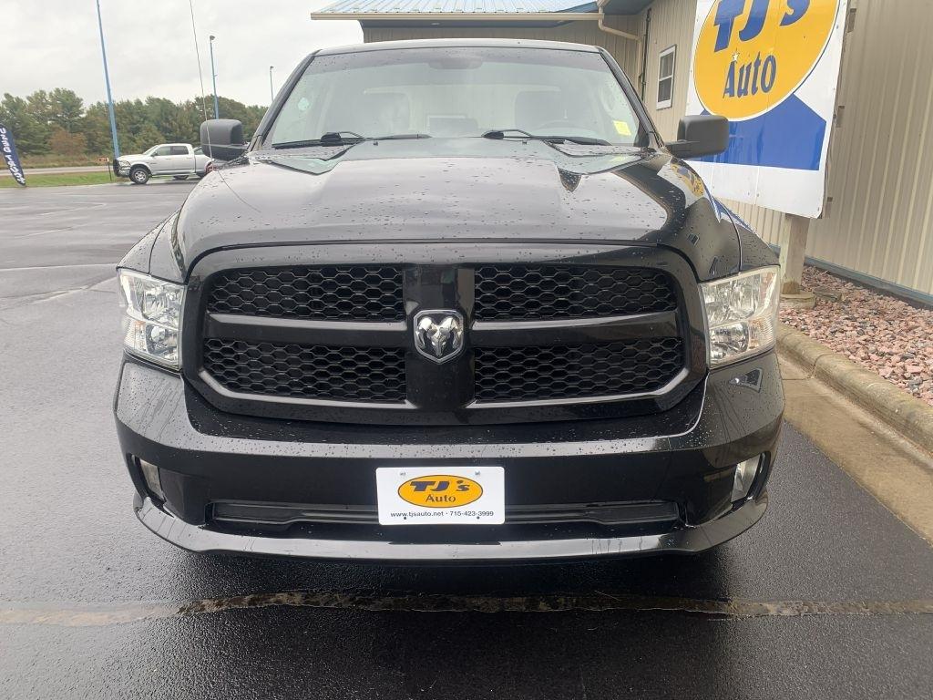 RAM 1500 Tradesman Quad Cab 4WD 2017
