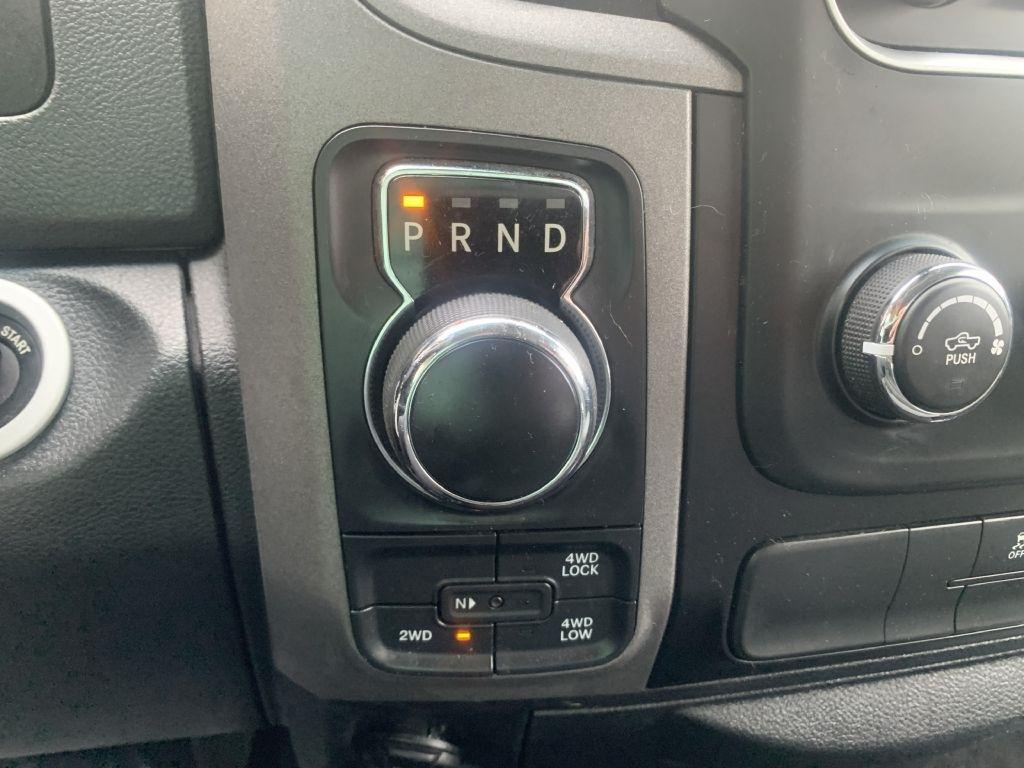 RAM 1500 Tradesman Quad Cab 4WD 2017