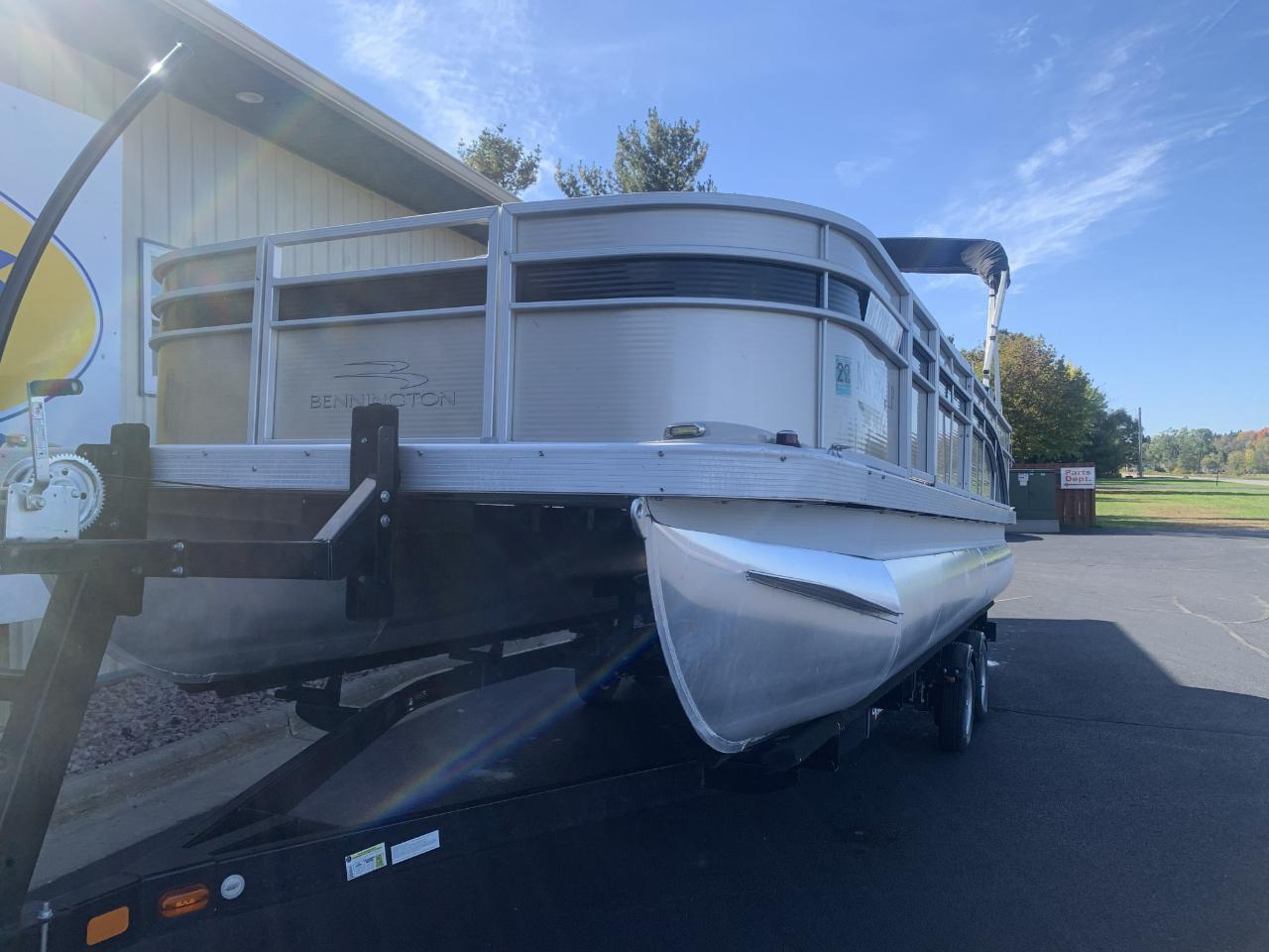 Bennington SX 24  2017