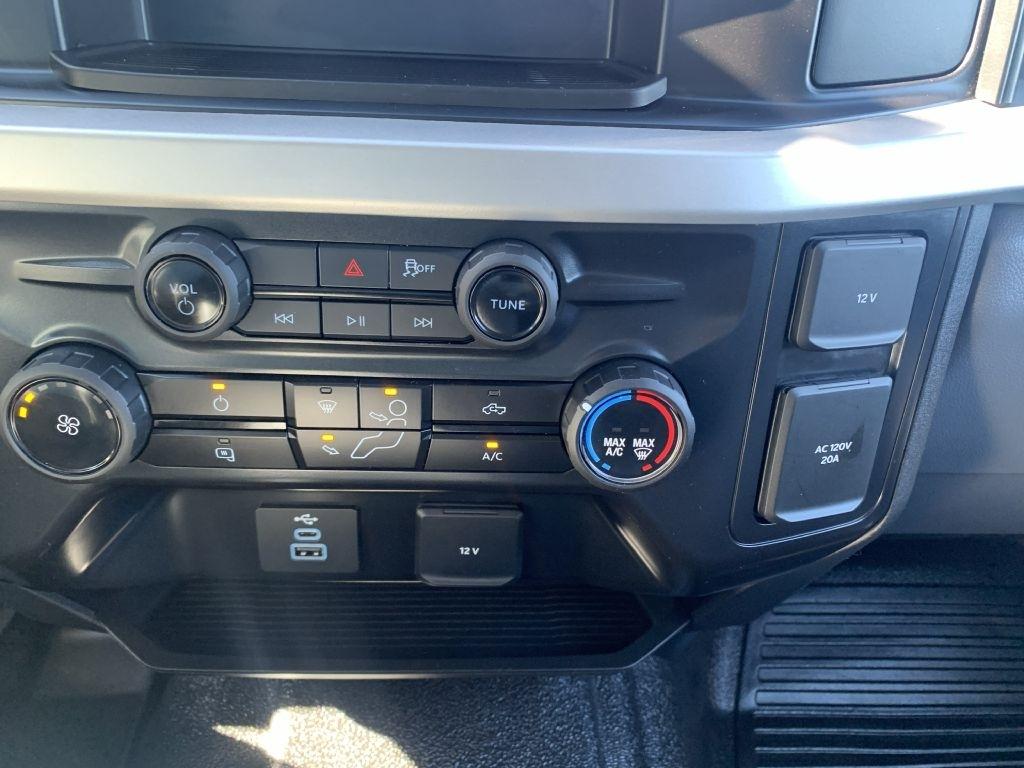 Ford F-250 SD Platinum Crew Cab 4WD 2025