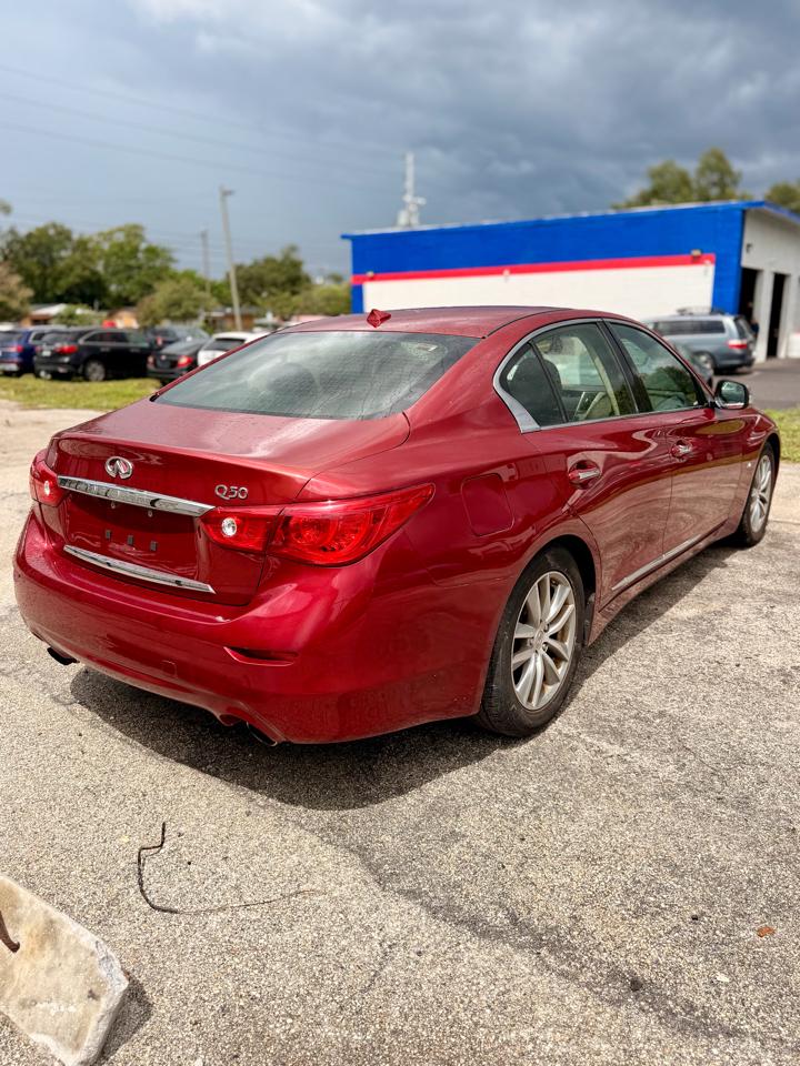 Infiniti Q50 Base 2015