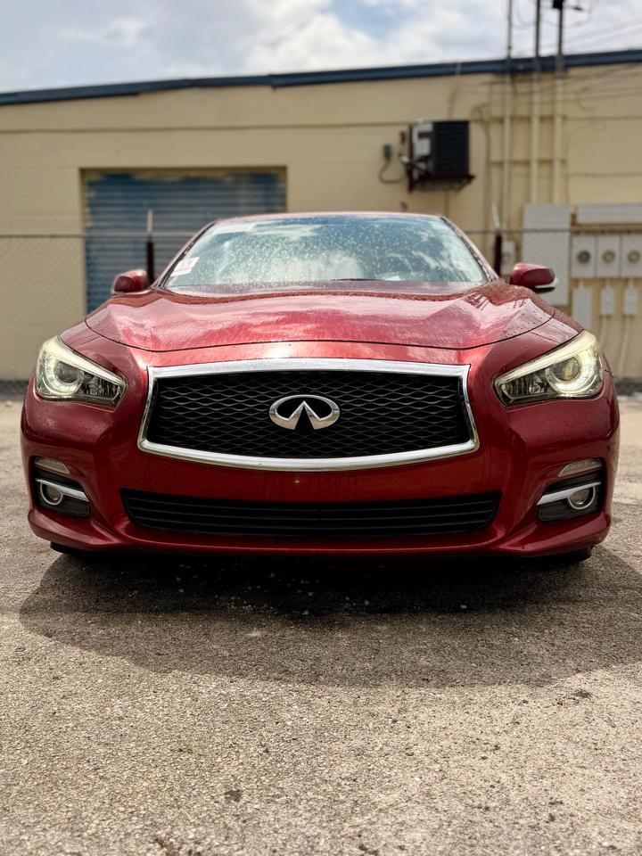 Infiniti Q50 Base 2015