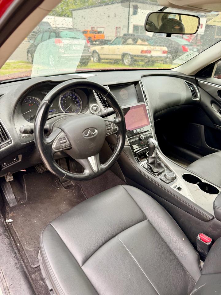 Infiniti Q50 Base 2015