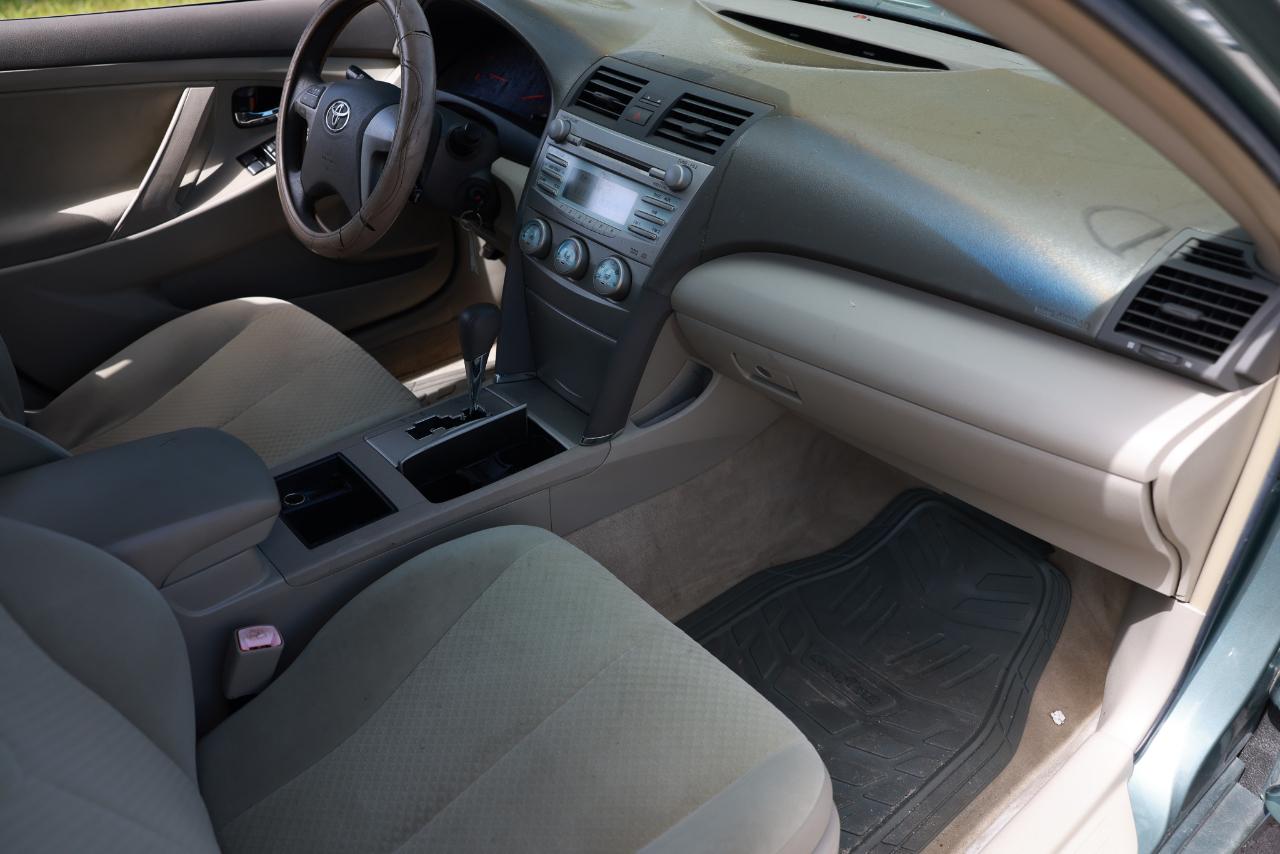 Toyota Camry LE 2007