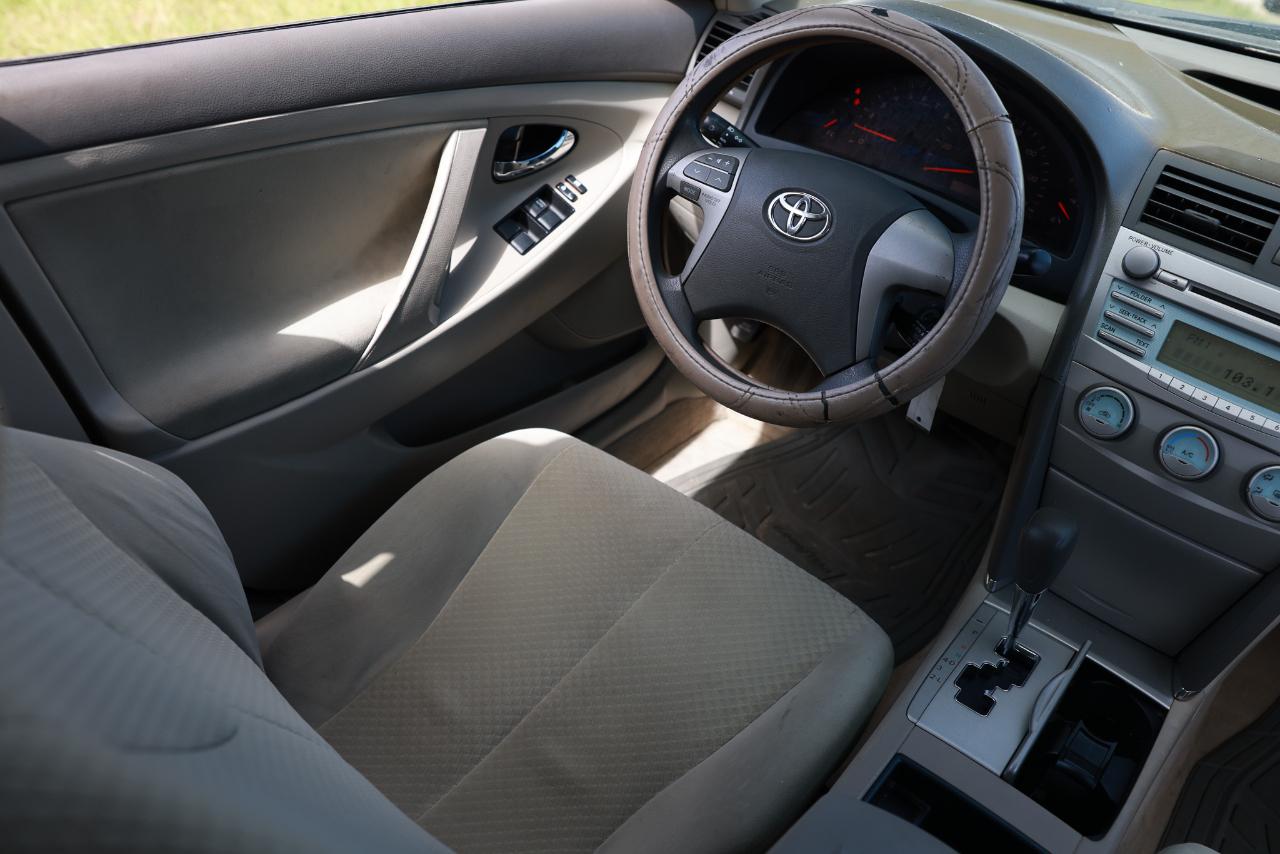 Toyota Camry LE 2007