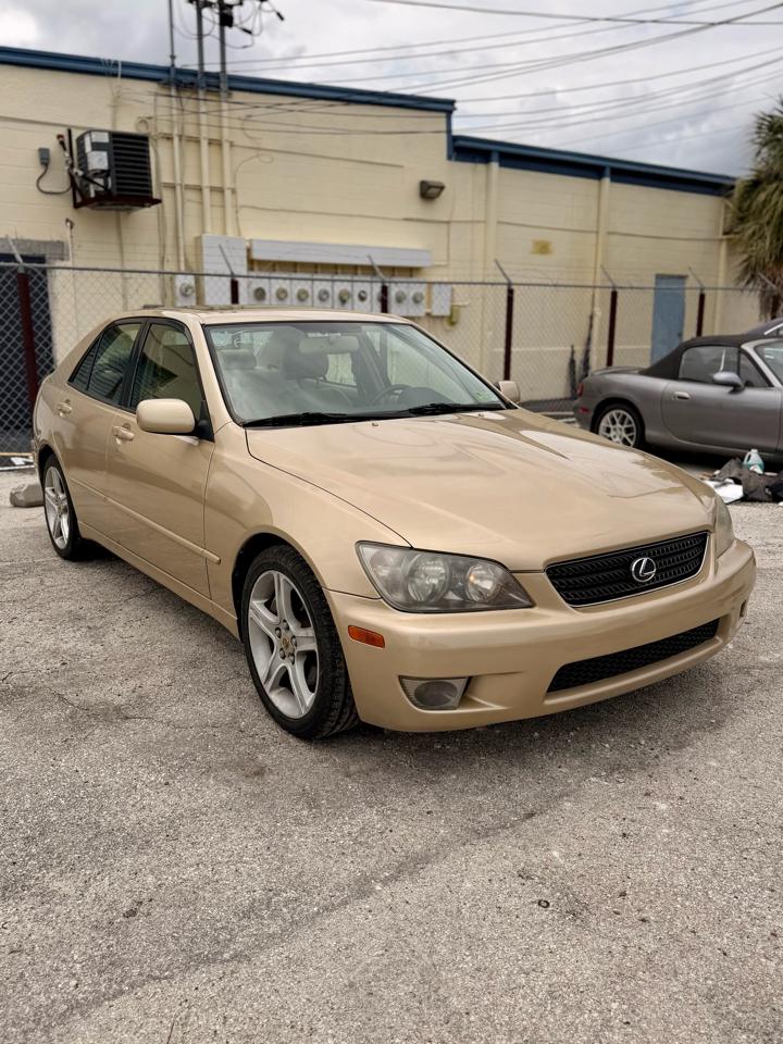 Lexus IS 300 4D Sedan 2004