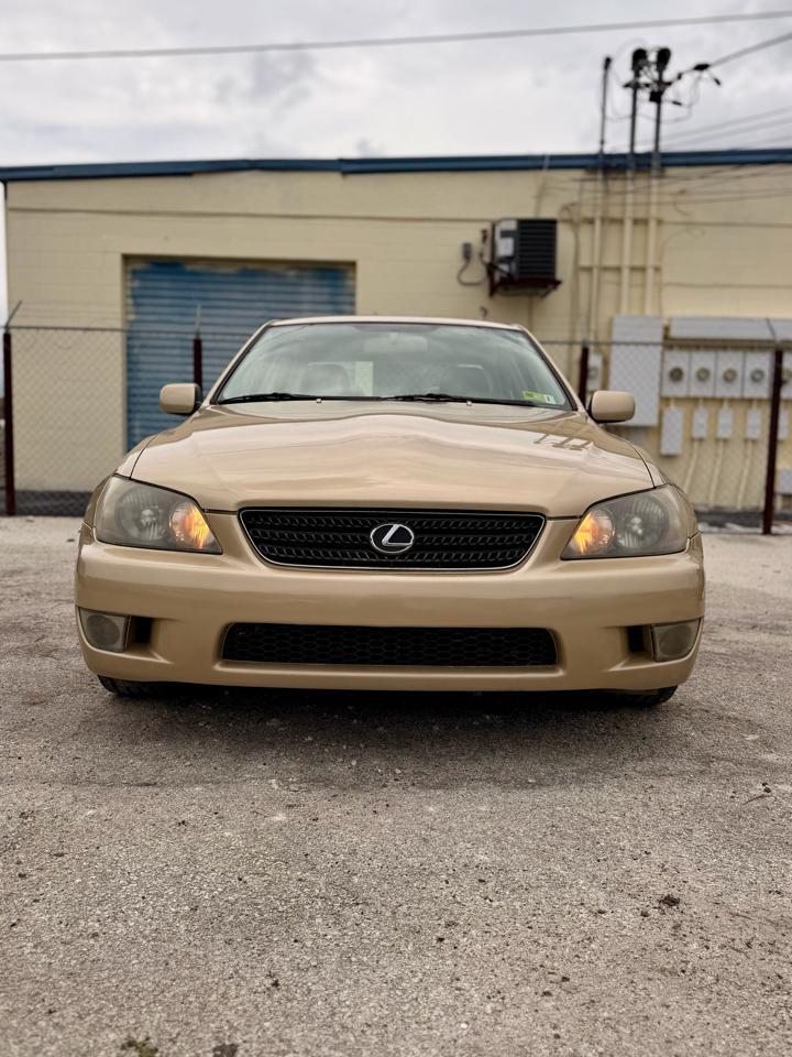 Lexus IS 300 4D Sedan 2004