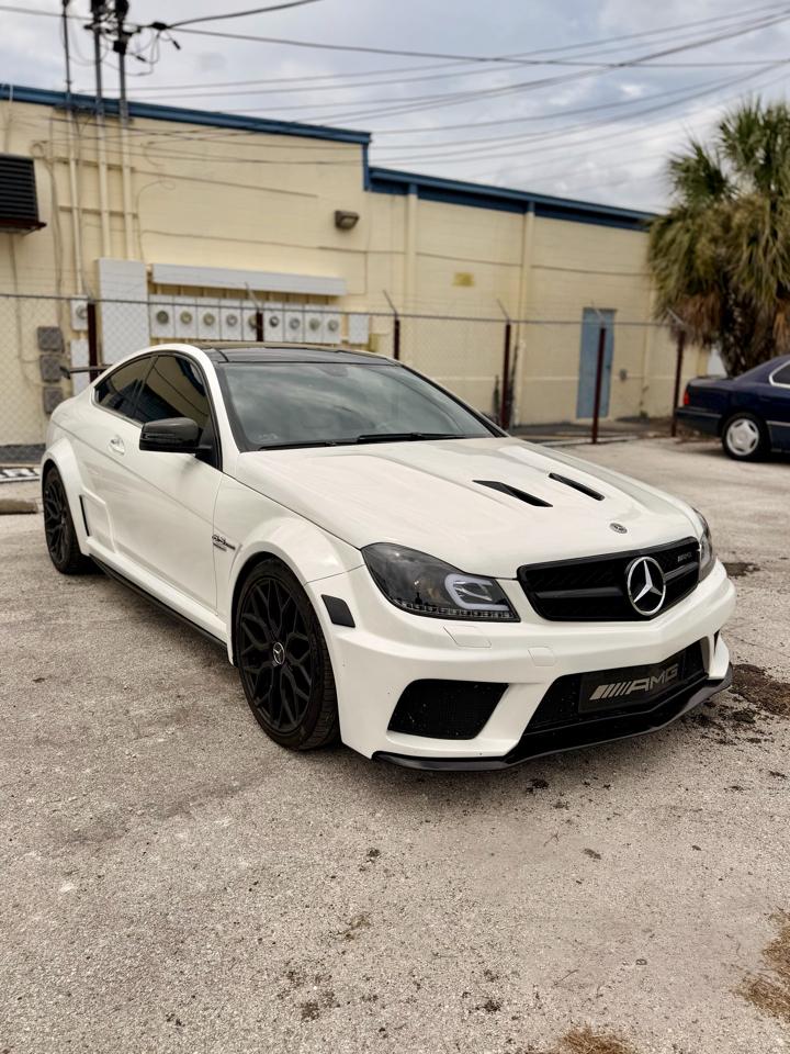 Mercedes-Benz C-Class C63 AMG Coupe 2012