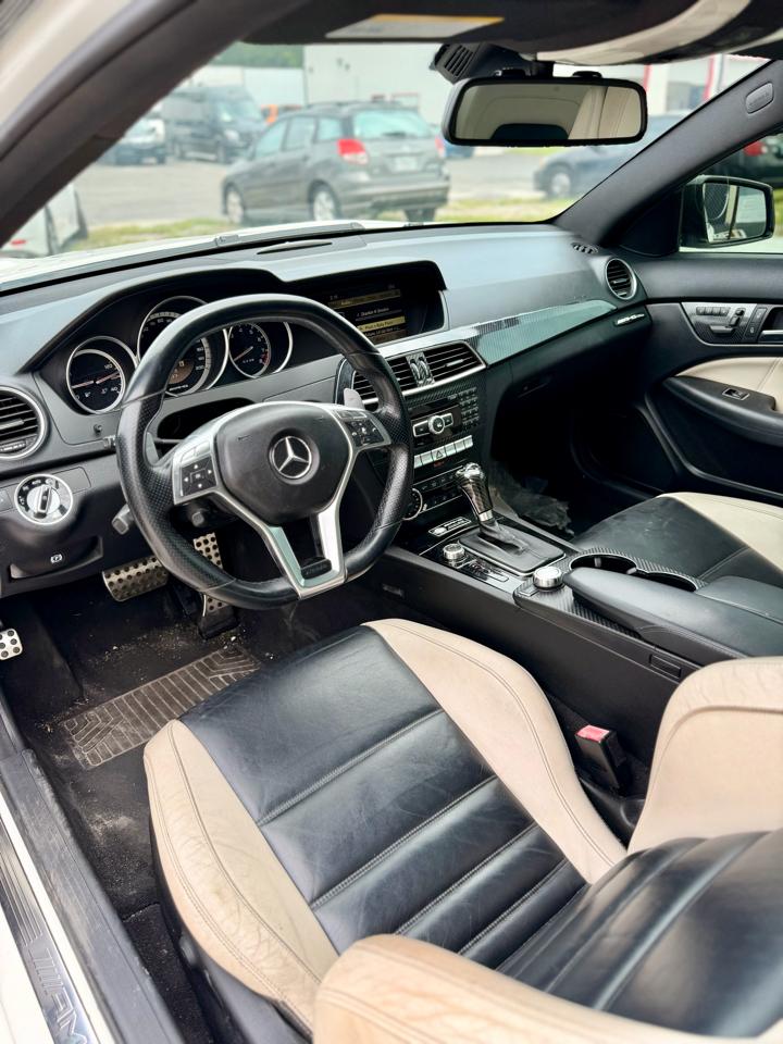 Mercedes-Benz C-Class C63 AMG Coupe 2012
