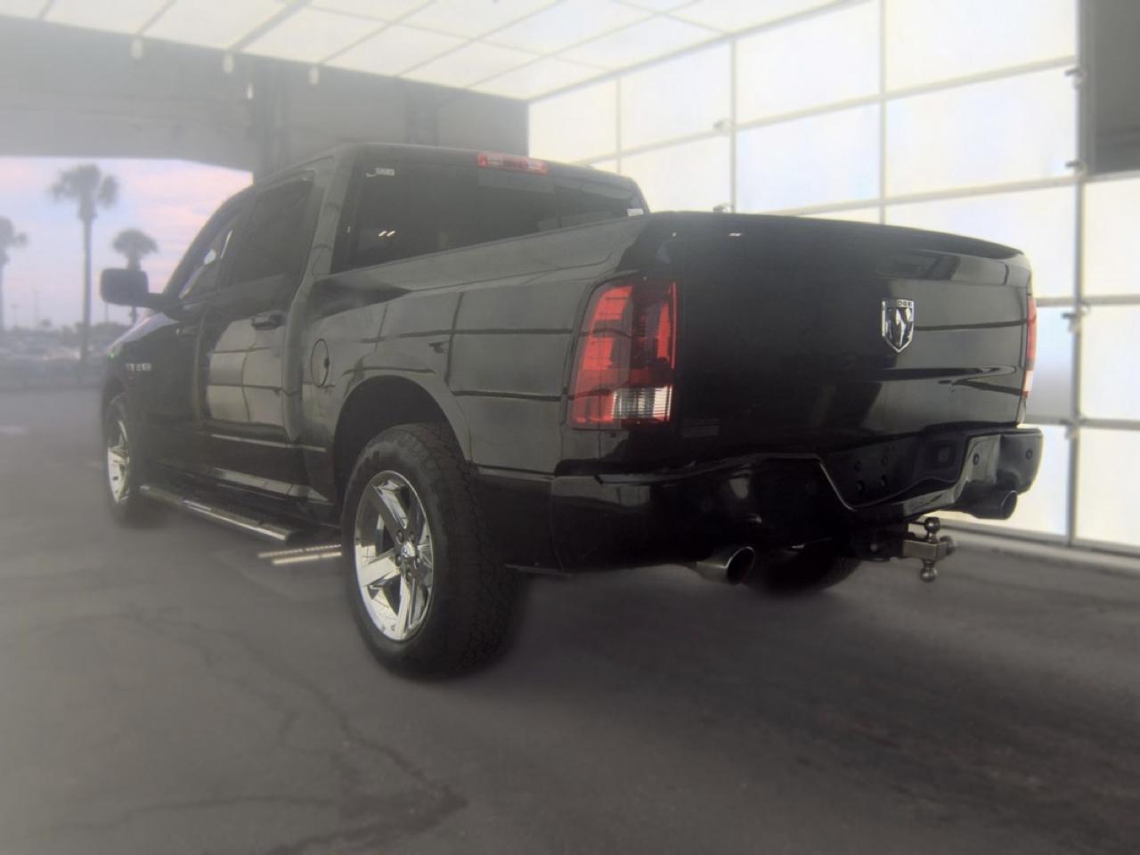 RAM 1500 ST Crew Cab 2WD 2010