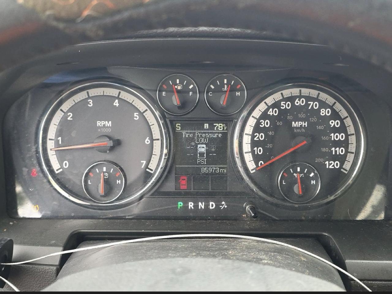 RAM 1500 ST Crew Cab 2WD 2010