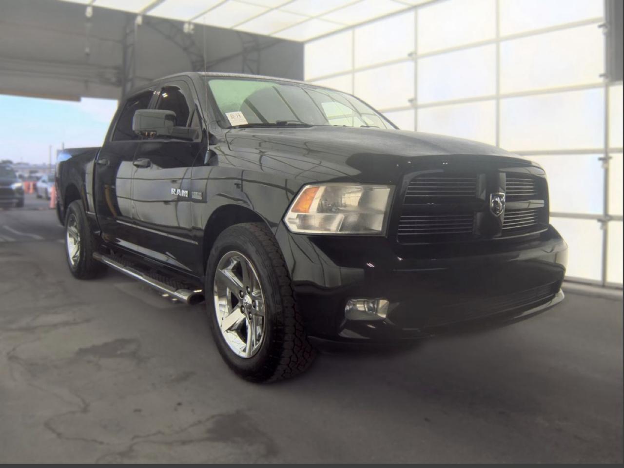 RAM 1500 ST Crew Cab 2WD 2010