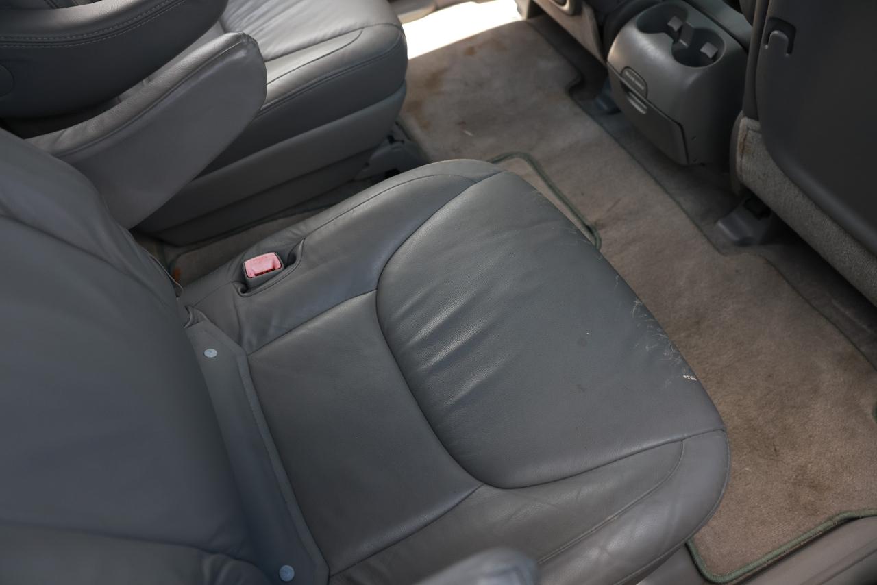 Toyota Sienna XLE 2006
