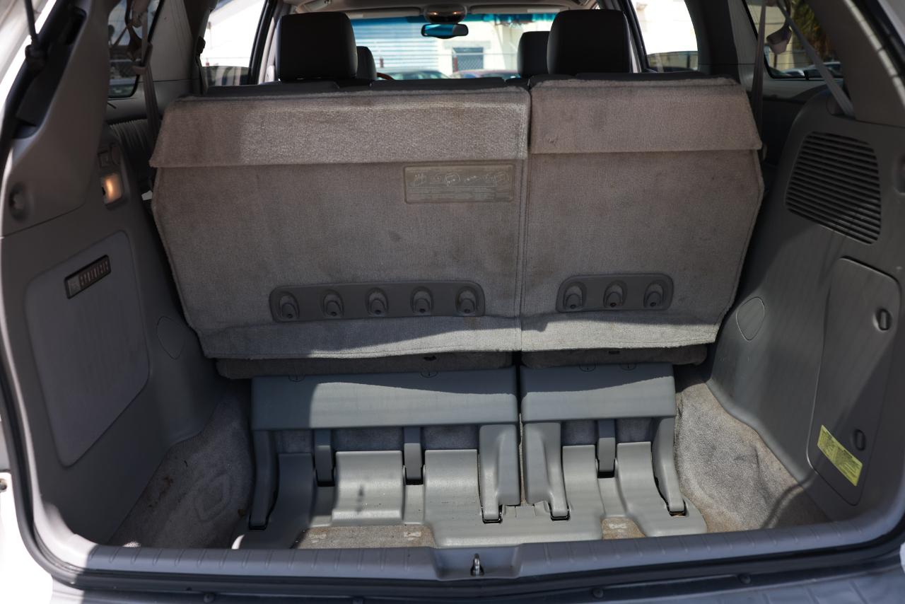 Toyota Sienna XLE 2006