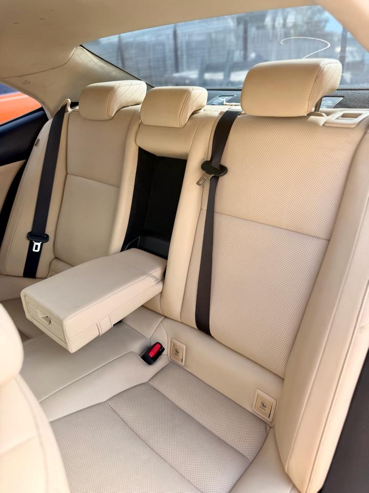 Lexus IS 250 RWD 2015