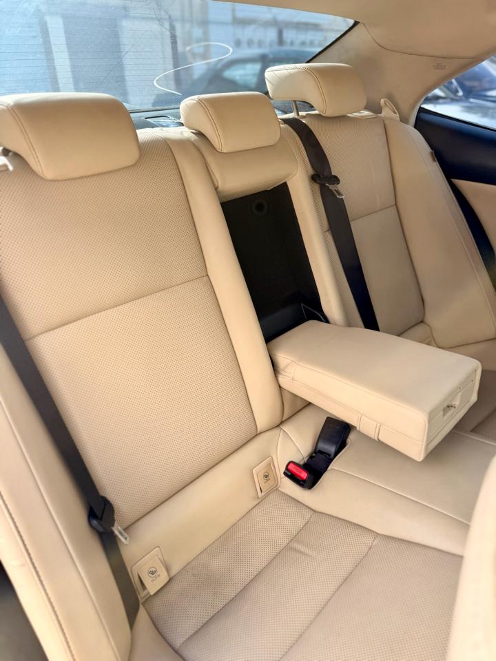 Lexus IS 250 RWD 2015
