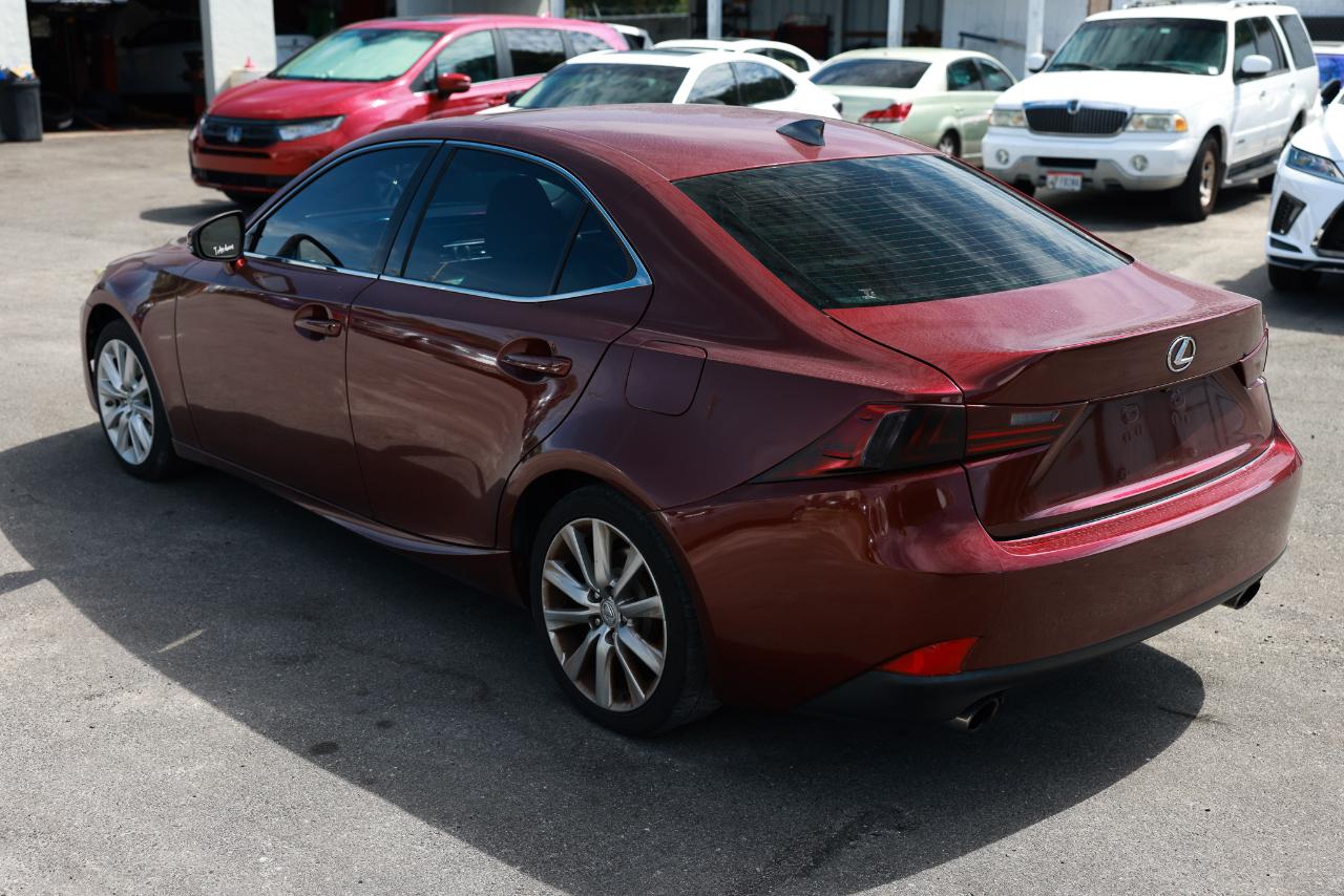 Lexus IS 250 RWD 2015