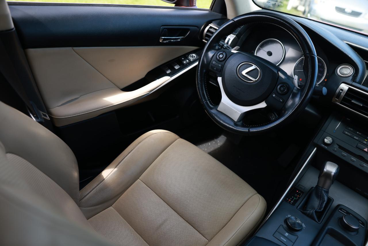 Lexus IS 250 RWD 2015