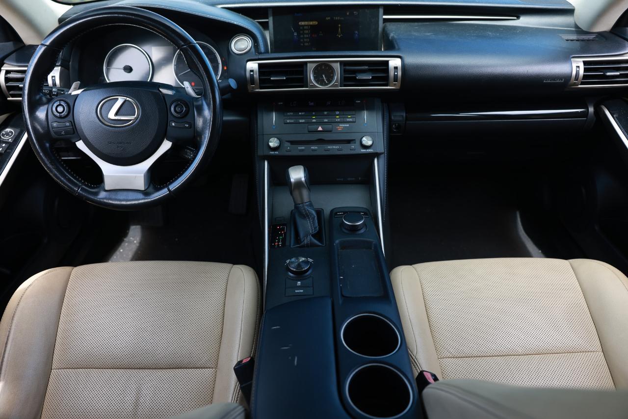 Lexus IS 250 RWD 2015