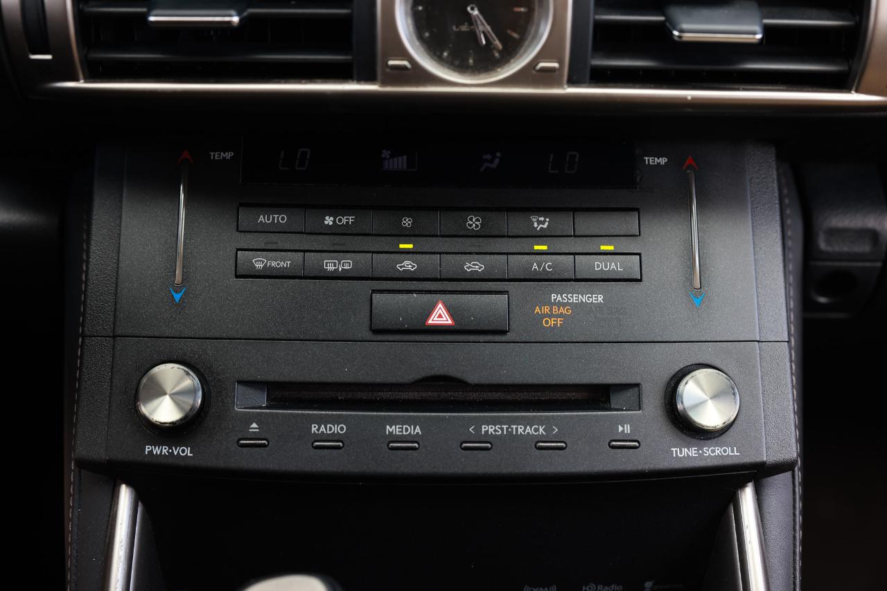 Lexus IS 250 RWD 2015