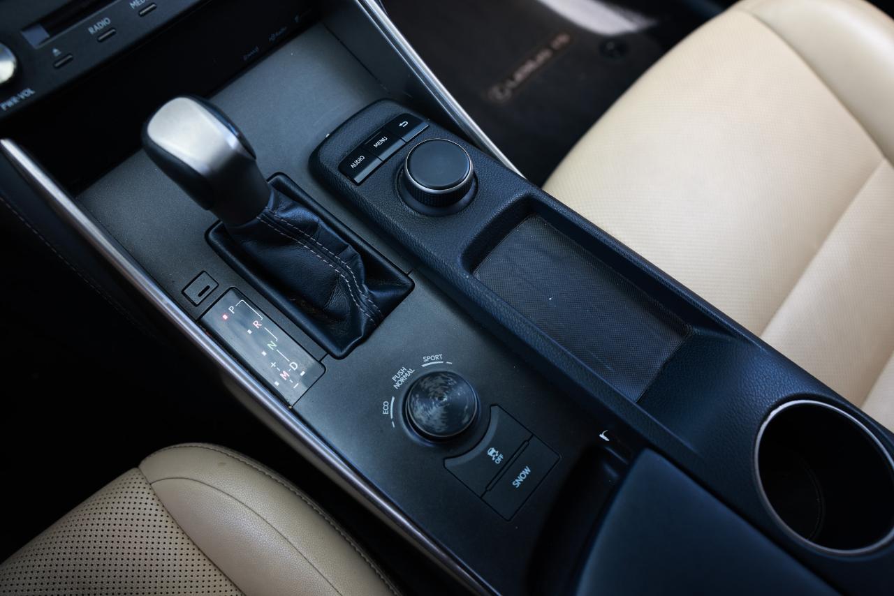 Lexus IS 250 RWD 2015