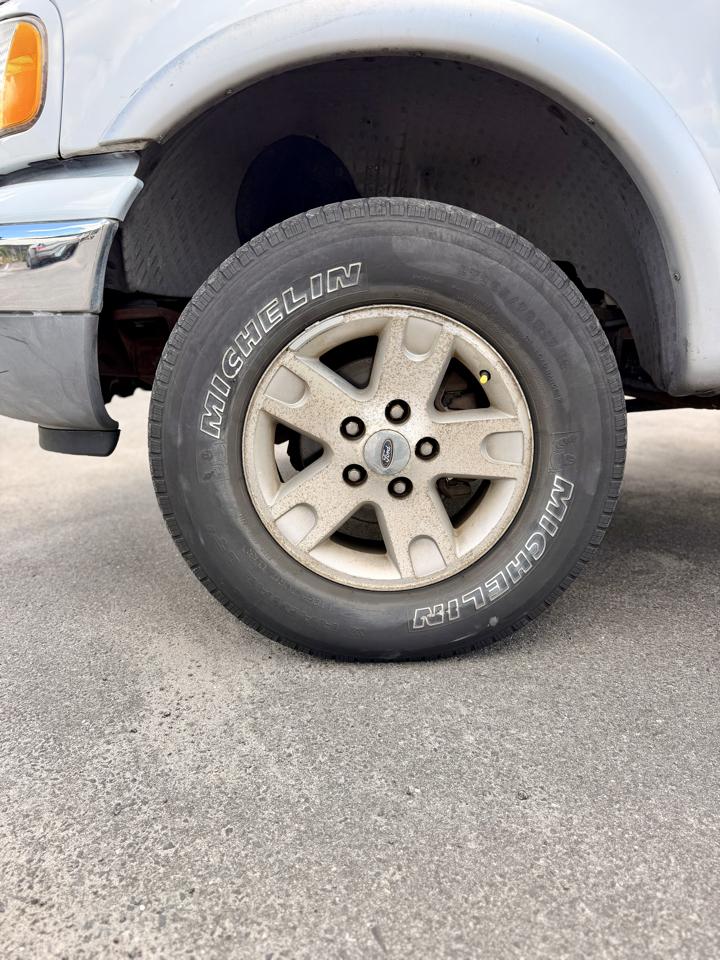 Ford F-150 XLT SuperCrew 4WD 2003