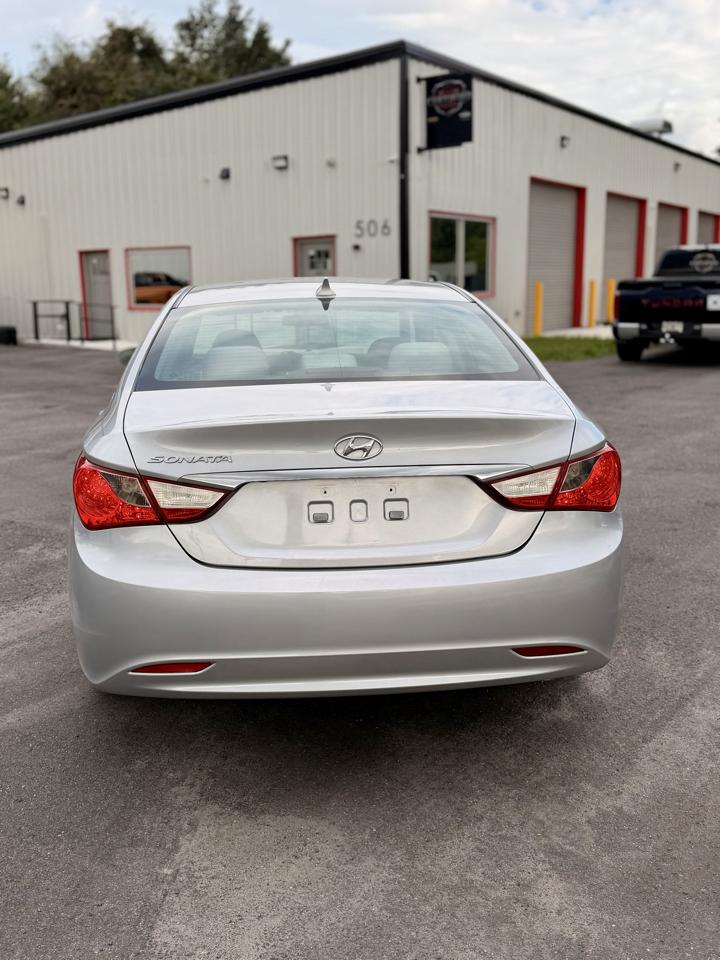 Hyundai Sonata GLS Auto 2011