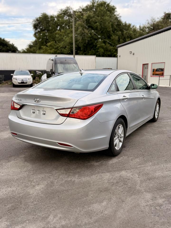 Hyundai Sonata GLS Auto 2011
