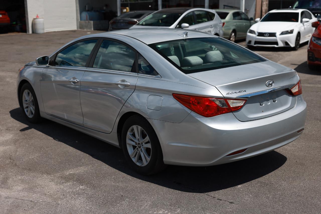 Hyundai Sonata GLS Auto 2011
