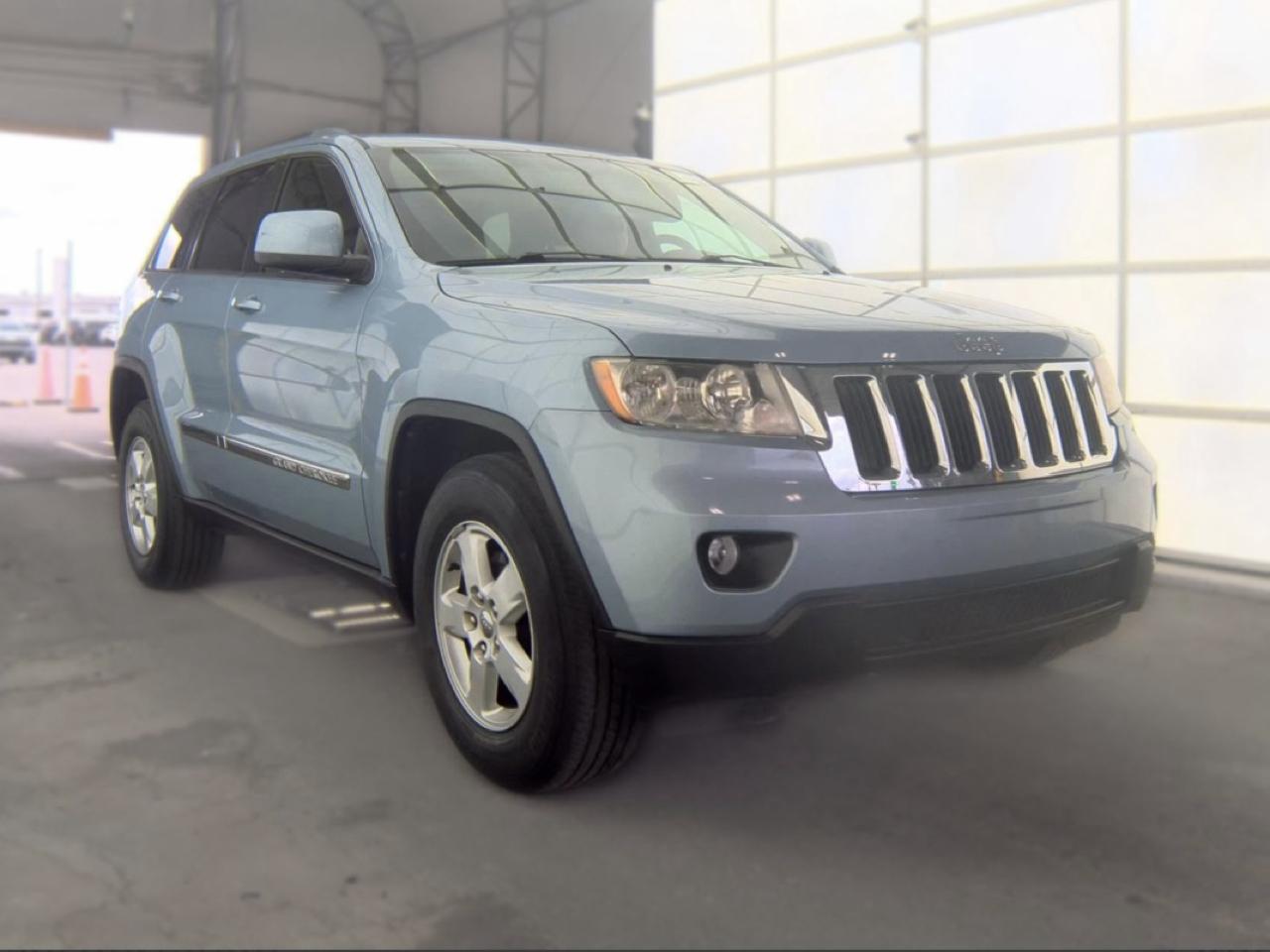 Jeep Grand Cherokee Laredo 2WD 2013