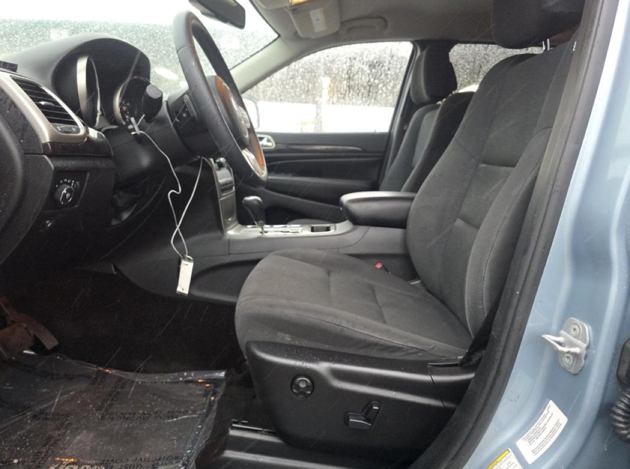 Jeep Grand Cherokee Laredo 2WD 2013