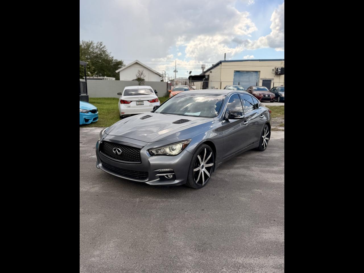 2017 INFINITI Q50