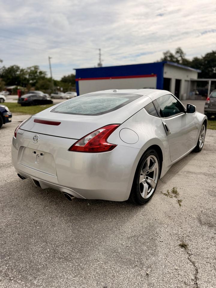 Nissan 370Z Coupe 2009