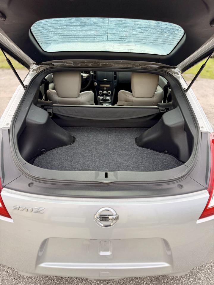 Nissan 370Z Coupe 2009