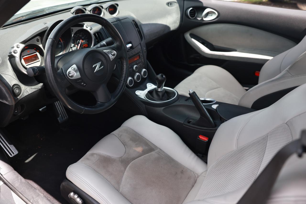 Nissan 370Z Coupe 2009