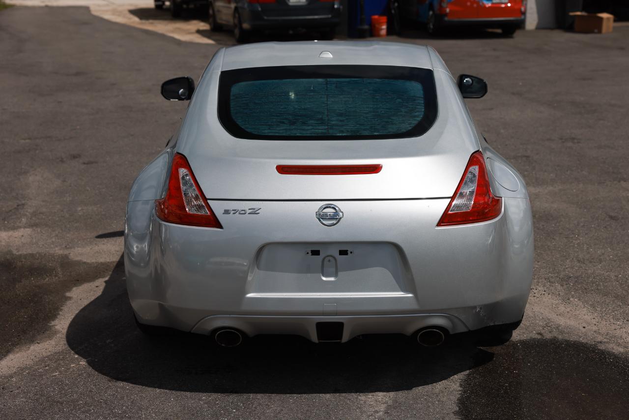 Nissan 370Z Coupe 2009