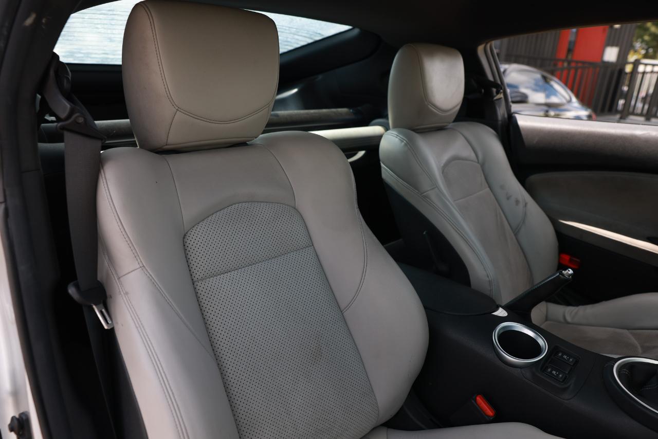Nissan 370Z Coupe 2009