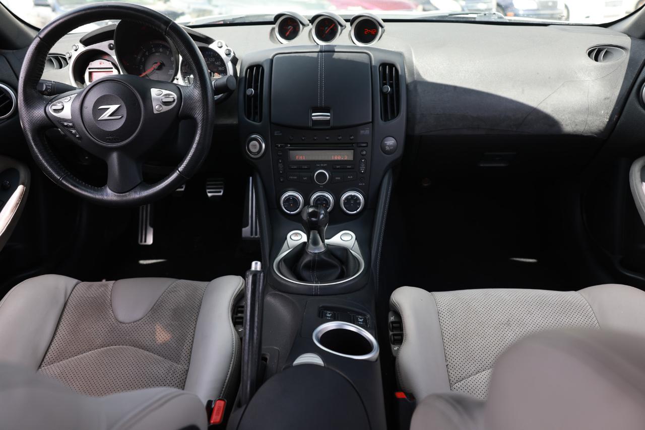 Nissan 370Z Coupe 2009