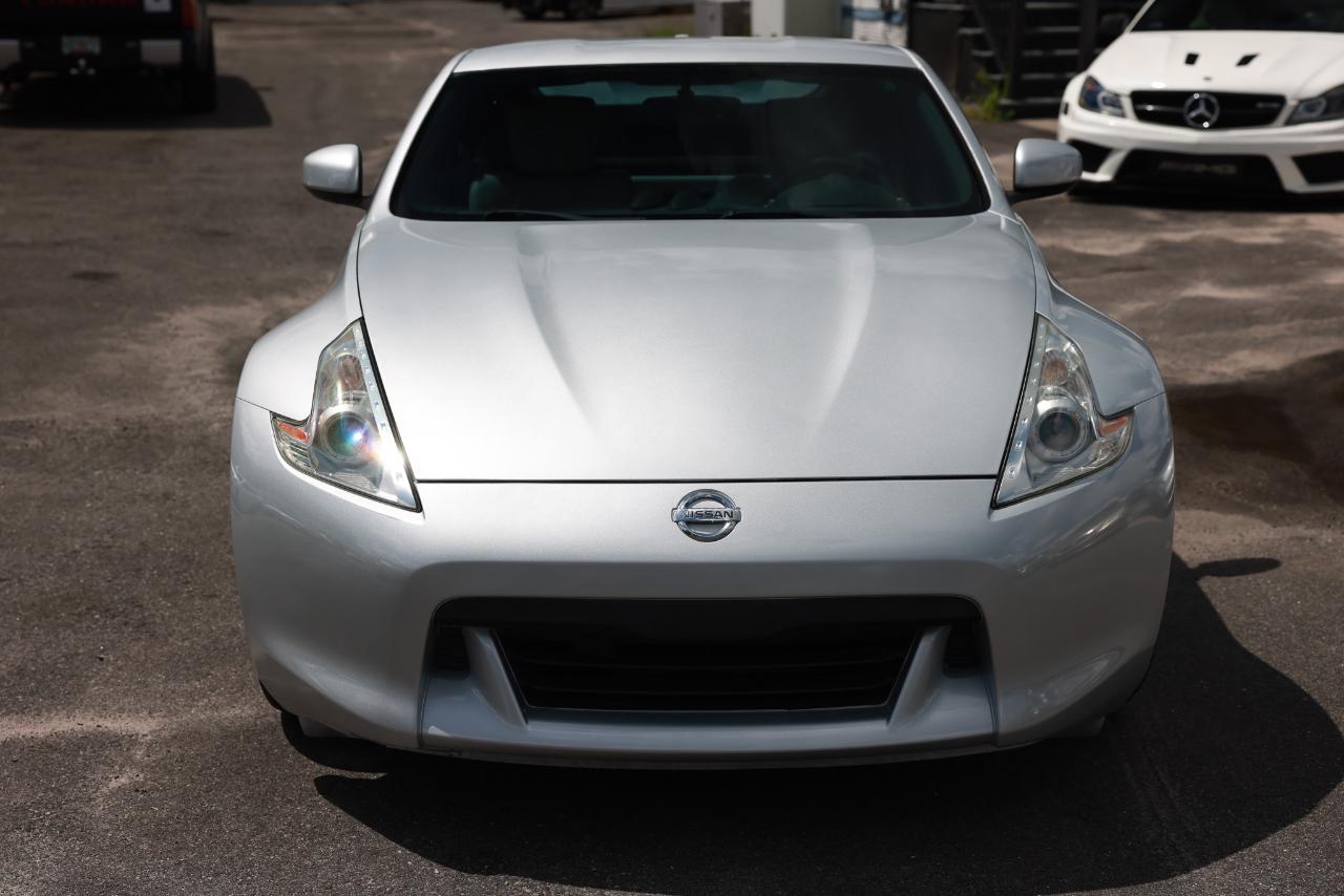 Nissan 370Z Coupe 2009