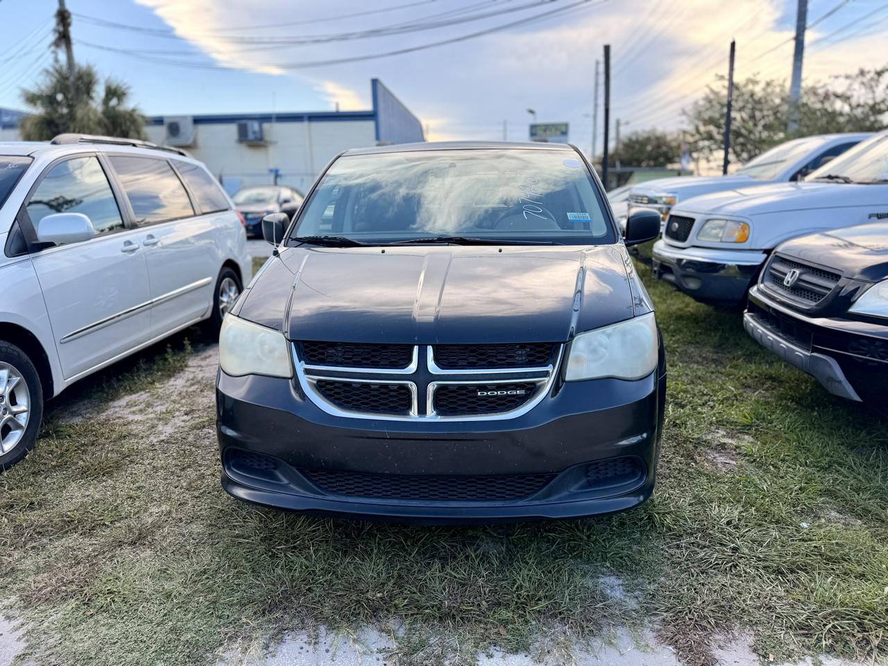 Dodge Grand Caravan Express 2011