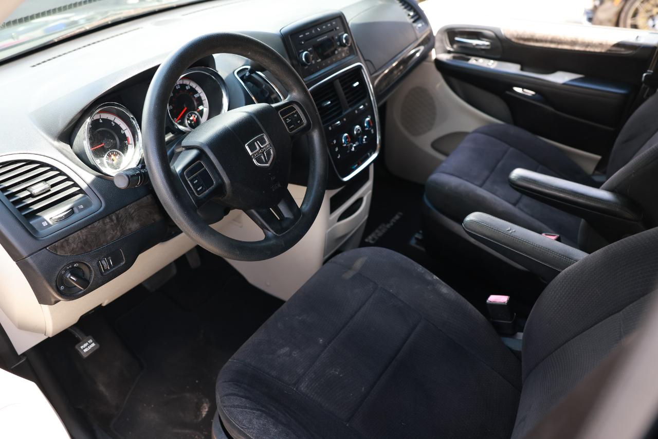 Dodge Grand Caravan Express 2011