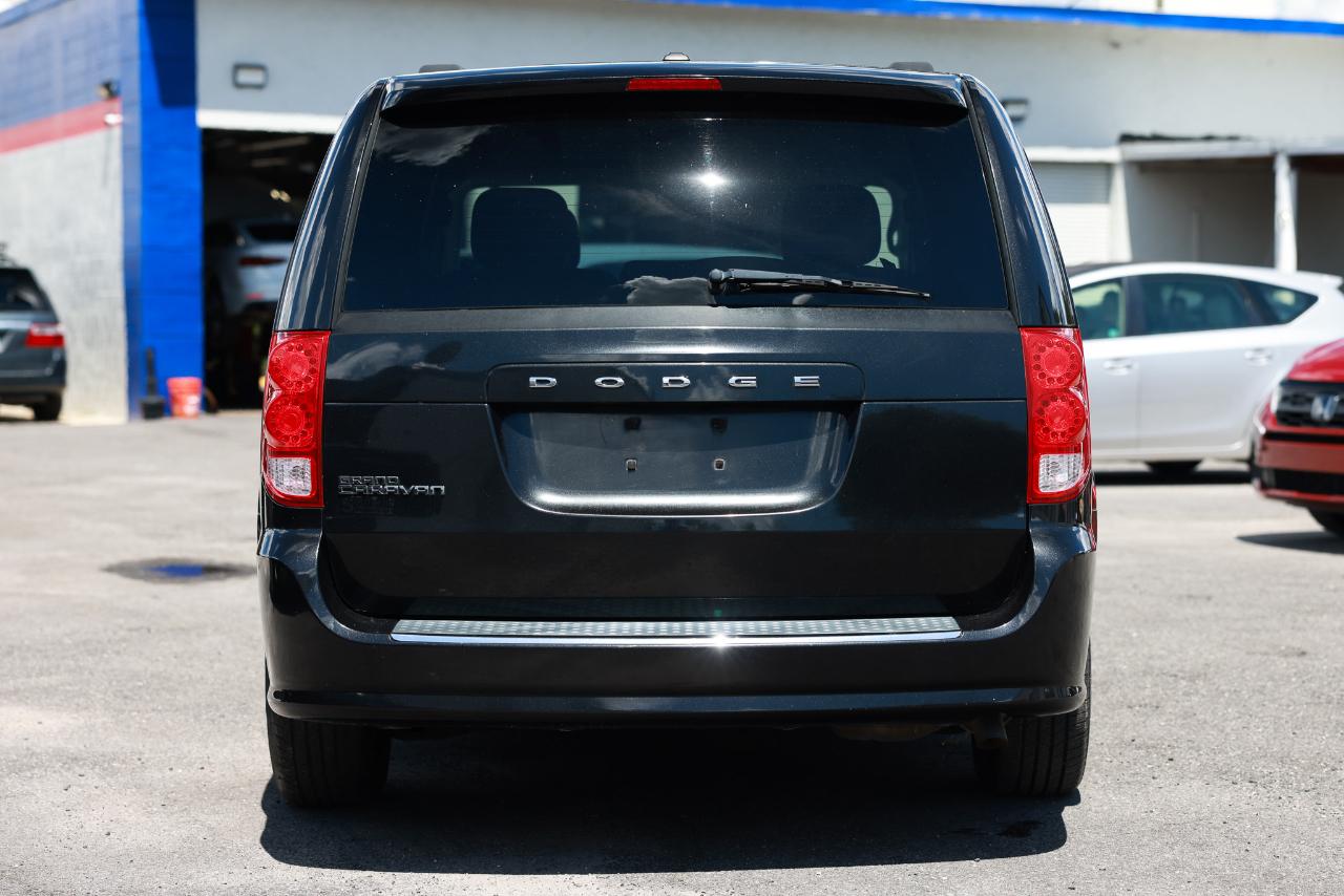 Dodge Grand Caravan Express 2011