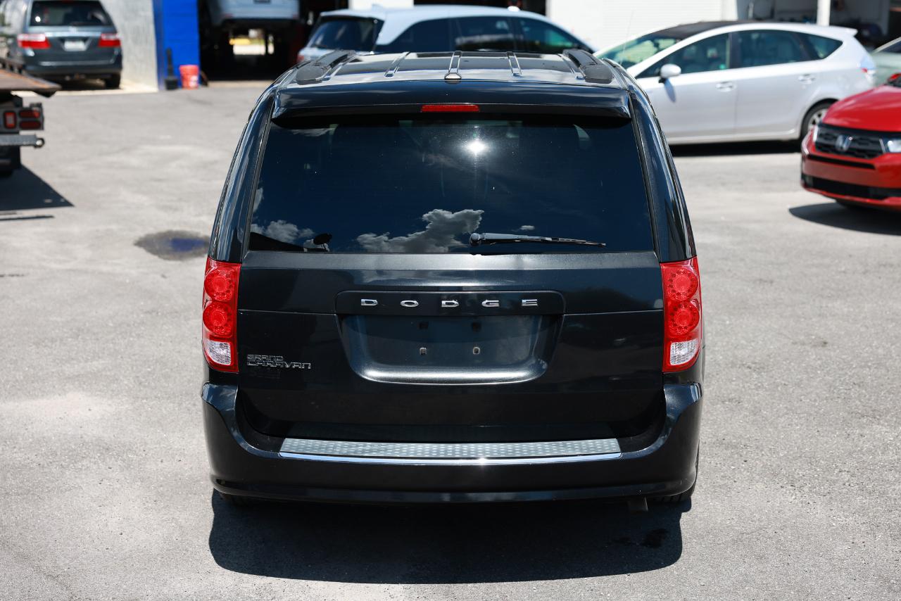 Dodge Grand Caravan Express 2011