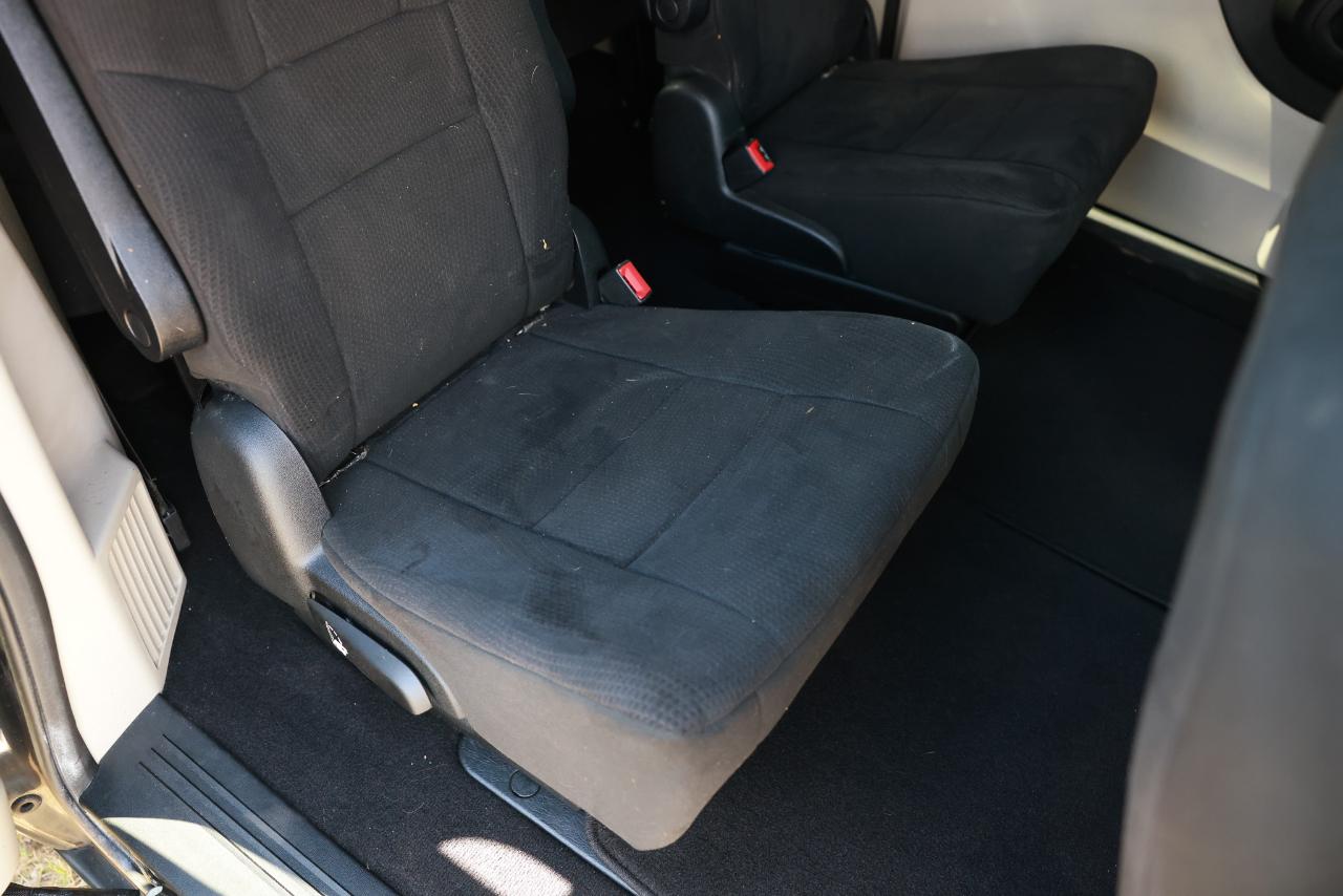 Dodge Grand Caravan Express 2011